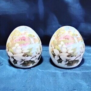 NWOT Pair of Never Used Fine Bone Ontario Salt & Pepper Shakers by Sanford!!